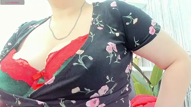 Snapshot of Dolorys chatting on March 2025 05:44:01 AM Dolorys online show from March 2025 05:44:01 AM