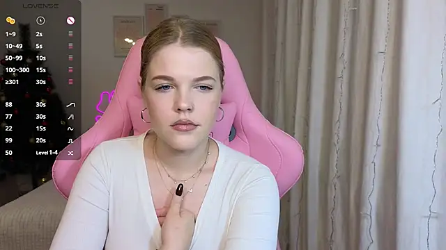 Snapshot of Maya_Rave chatting on December 2024 03:18:02 AM Maya Rave online show from December 2024 03:18:02 AM