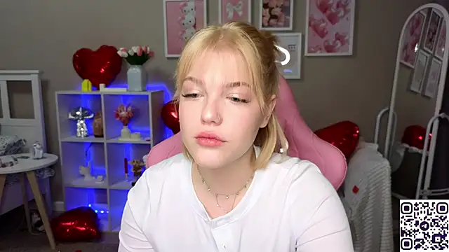 Snapshot of Maya_Rave chatting on February 2025 03:31:02 AM Maya Rave online show from February 2025 03:31:02 AM