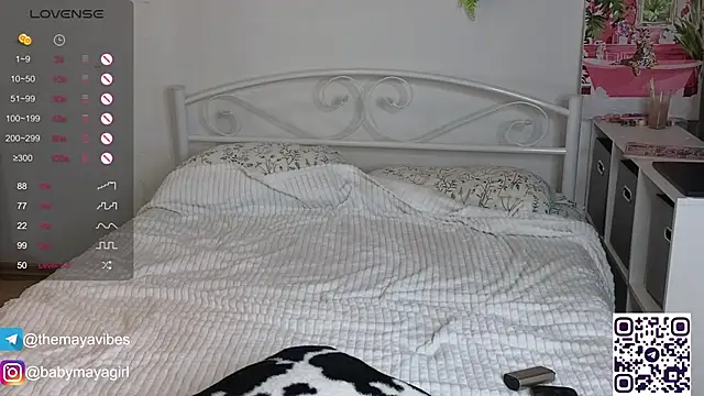 Snapshot of Maya_Rave chatting on September 2025 03:50:02 AM Maya Rave online show from September 2025 03:50:02 AM