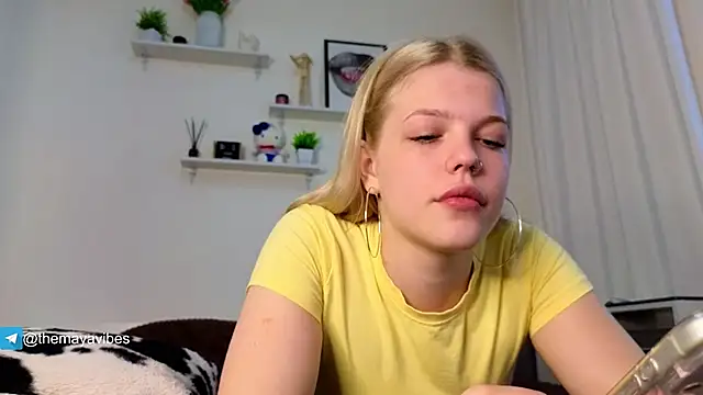 Maya Rave online show from March 2026 05:44:01 AM