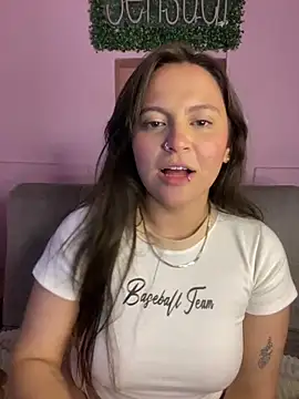 Snapshot of PoliBenett_ chatting on January 2025 12:55:02 AM PoliBenett online show from January 2025 12:55:02 AM