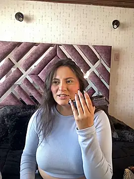 Snapshot of PoliBenett_ chatting on January 2025 05:59:02 PM PoliBenett online show from January 2025 05:59:02 PM