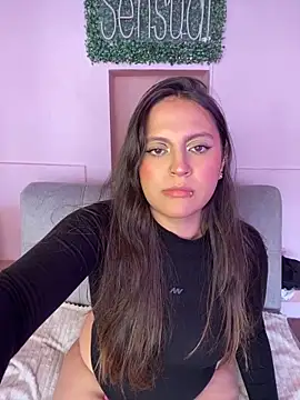 Snapshot of PoliBenett_ chatting on February 2025 05:47:02 PM PoliBenett online show from February 2025 05:47:02 PM