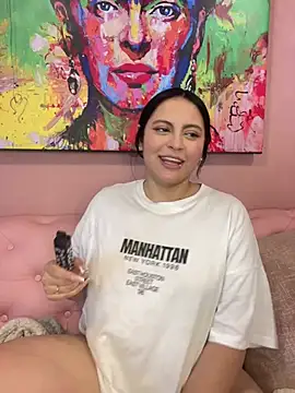 Snapshot of PoliBenett_ chatting on February 2025 08:29:02 AM PoliBenett online show from February 2025 08:29:02 AM