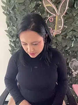 Snapshot of PoliBenett_ chatting on February 2025 10:09:02 PM PoliBenett online show from February 2025 10:09:02 PM