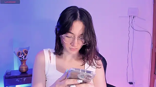 Snapshot of haanna_thompsoon chatting on December 2024 06:42:02 PM haanna thompsoon online show from December 2024 06:42:02 PM