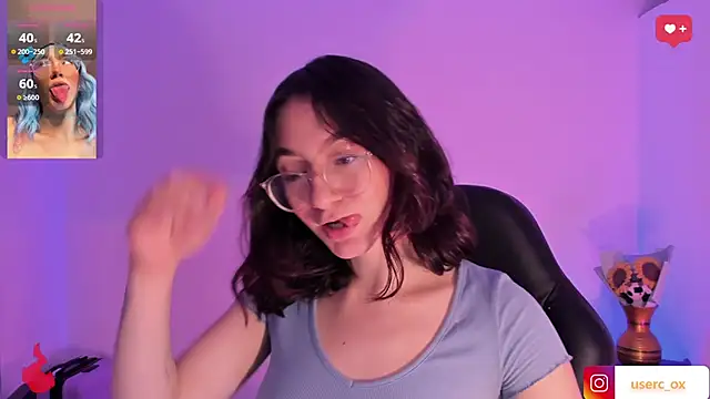 Snapshot of haanna_thompsoon chatting on February 2025 11:26:02 PM haanna thompsoon online show from February 2025 11:26:02 PM