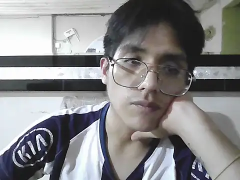 Snapshot of HardDick2 chatting on June 2026 12:58:02 AM HardDick2 online show from June 2026 12:58:02 AM