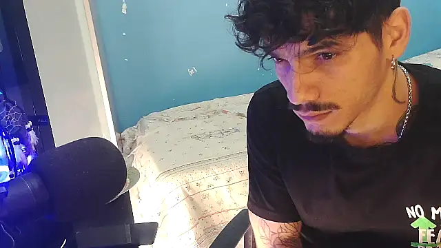 Snapshot of Badboyi1997 chatting on February 2026 12:23:02 PM Badboyi1997 online show from February 2026 12:23:02 PM