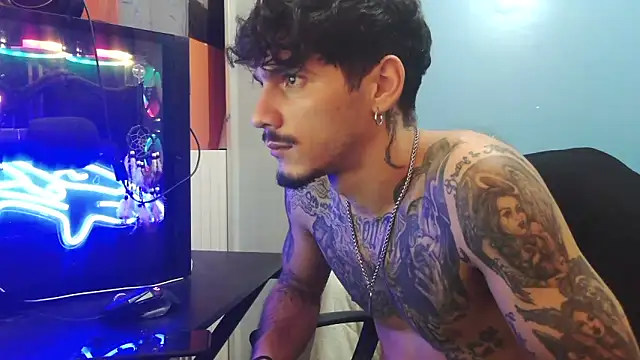 Snapshot of Badboyi1997 chatting on March 2026 11:33:01 PM Badboyi1997 online show from March 2026 11:33:01 PM