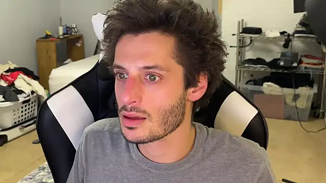 Dylansd online show from December 2024 04:04:02 AM