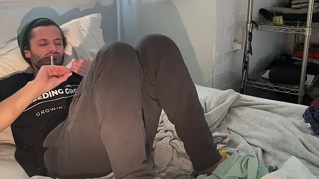 Dylansd online show from December 2024 01:59:02 PM