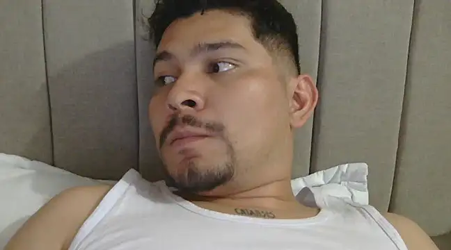 Snapshot of evoscenteno chatting on December 2024 06:09:01 AM evoscenteno online show from December 2024 06:09:01 AM