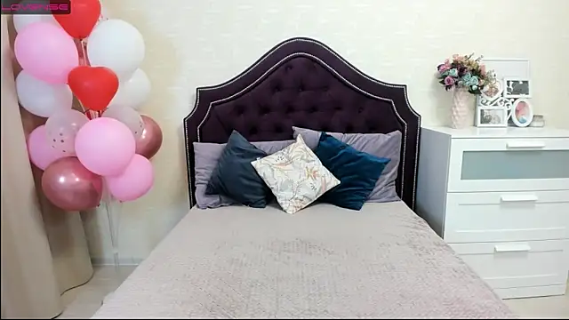 BettyBloom69 online show from February 2025 04:31:01 AM