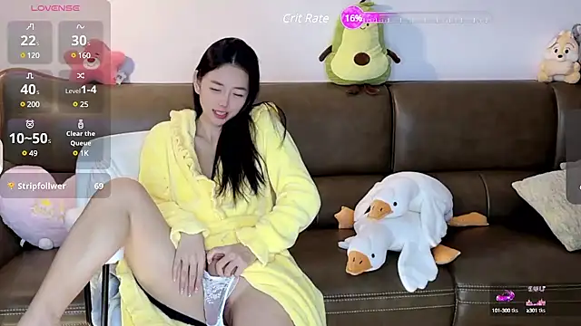 Yilin1999 online show from December 2024 08:18:02 PM