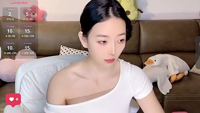 Yilin1999 online show from March 2025 04:06:02 PM