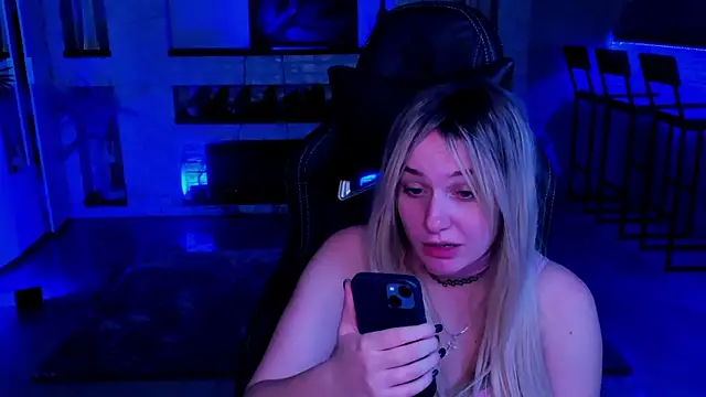 Snapshot of LisaElfy chatting on February 2025 07:15:01 AM LisaElfy online show from February 2025 07:15:01 AM