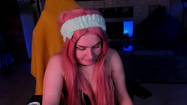 Snapshot of LisaElfy chatting on February 2025 10:43:02 PM LisaElfy online show from February 2025 10:43:02 PM