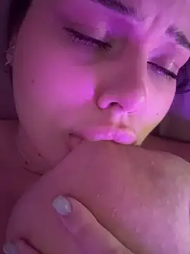 31MoonLight13 online show from September 2025 05:57:01 PM