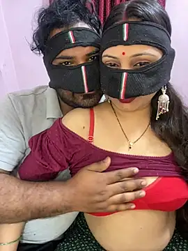 Snapshot of mickey_love chatting on March 2026 04:23:01 AM mickey love online show from March 2026 04:23:01 AM