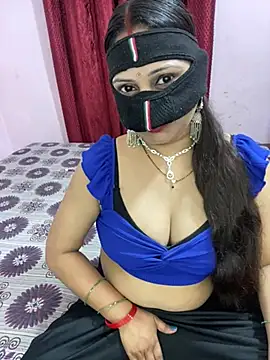 Snapshot of mickey_love chatting on March 2026 05:29:02 AM mickey love online show from March 2026 05:29:02 AM