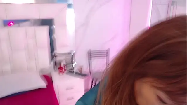 Snapshot of MeryLands chatting on February 2025 11:43:02 AM MeryLands online show from February 2025 11:43:02 AM