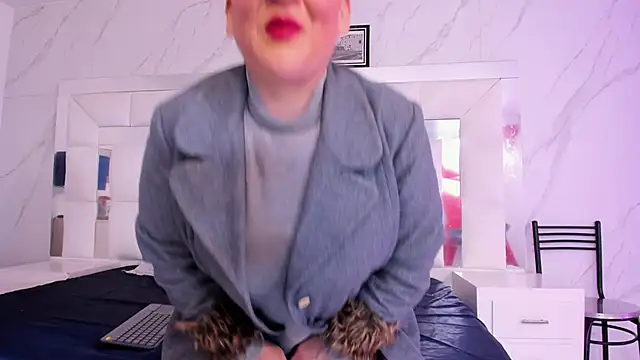 Snapshot of MeryLands chatting on September 2025 12:07:01 PM MeryLands online show from September 2025 12:07:01 PM