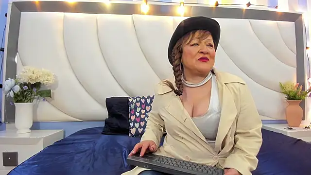 Snapshot of MeryLands chatting on October 2025 11:55:02 AM MeryLands online show from October 2025 11:55:02 AM