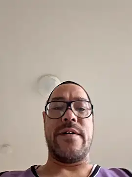 Snapshot of mileflav0r chatting on February 2026 08:24:02 AM mileflav0r online show from February 2026 08:24:02 AM