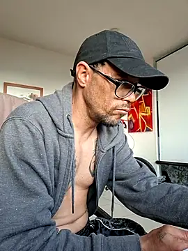mileflav0r online show from April 2026 05:33:01 AM