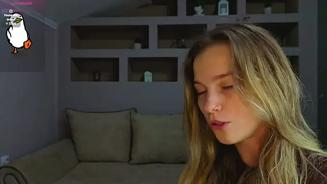 Snapshot of LinaCristonsen chatting on October 2025 05:25:02 PM LinaCristonsen online show from October 2025 05:25:02 PM