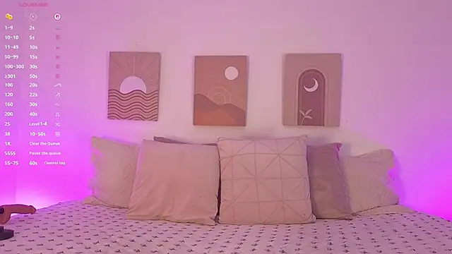 Snapshot of Mia_Heartt chatting on November 2025 07:26:02 PM Mia Heartt online show from November 2025 07:26:02 PM