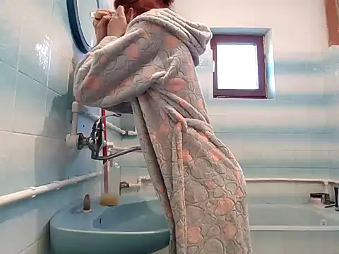 Snapshot of beaverwoman chatting on January 2025 10:31:01 AM beaverwoman online show from January 2025 10:31:01 AM