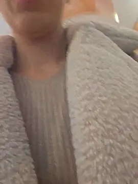 Snapshot of beaverwoman chatting on October 2025 08:26:01 AM beaverwoman online show from October 2025 08:26:01 AM