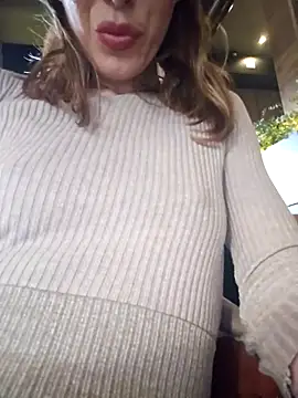 Snapshot of beaverwoman chatting on February 2026 03:34:02 PM beaverwoman online show from February 2026 03:34:02 PM