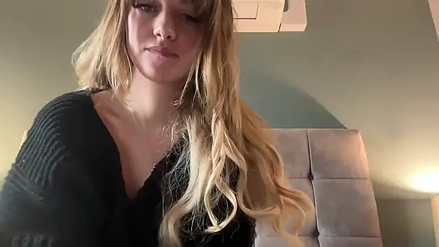 LustfulLuna  online show from February 2025 12:28:01 PM