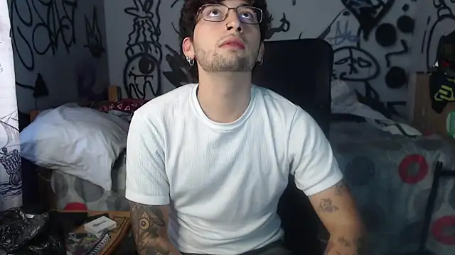 Snapshot of Dereck_Dickson chatting on December 2025 10:16:01 PM Dereck Dickson online show from December 2025 10:16:01 PM