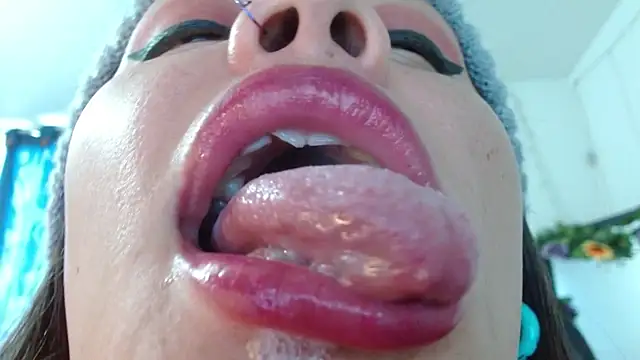 miss evoleth2 online show from May 2026 12:44:02 PM