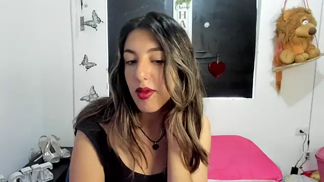 queen-natty online show from March 2025 01:32:02 PM