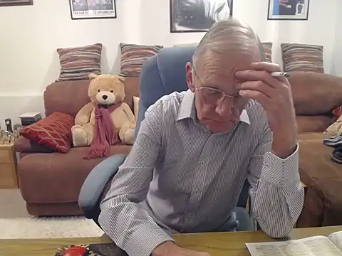 Snapshot of Ferret7777 chatting on October 2025 08:20:01 PM Ferret7777 online show from October 2025 08:20:01 PM