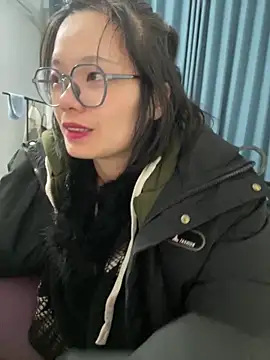 Snapshot of Bella0815 chatting on February 2025 11:46:02 AM Bella0815 online show from February 2025 11:46:02 AM