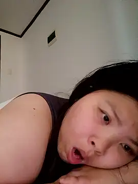 hello098712 online show from October 2025 12:52:01 AM