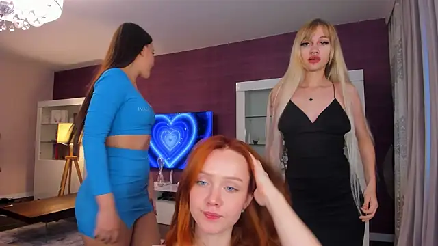 Snapshot of andrea_x_ chatting on September 2025 12:39:02 PM andrea x online show from September 2025 12:39:02 PM