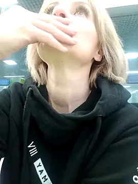 Milen Milf online show from December 2024 01:33:02 PM