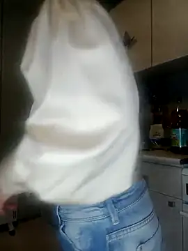 Milen Milf online show from March 2025 05:36:01 PM