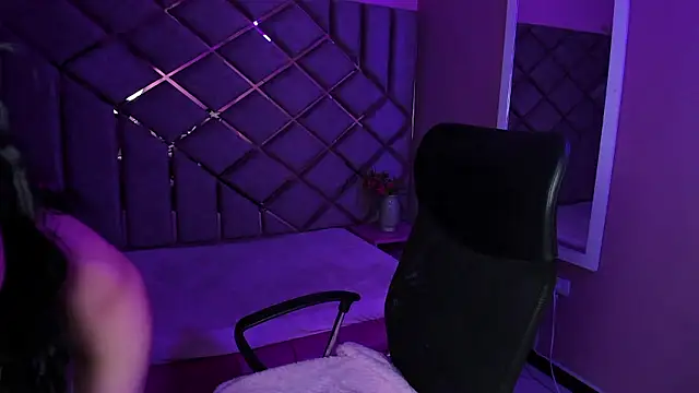 Snapshot of Poly_Sasha_ chatting on January 2026 04:17:02 AM Poly Sasha online show from January 2026 04:17:02 AM