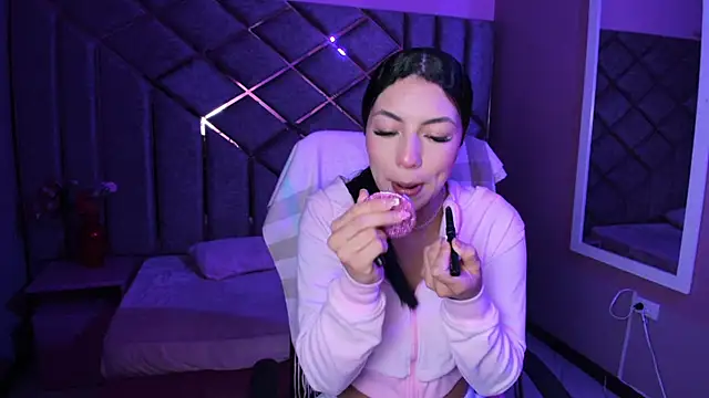 Snapshot of Poly_Sasha_ chatting on February 2026 02:40:02 AM Poly Sasha online show from February 2026 02:40:02 AM