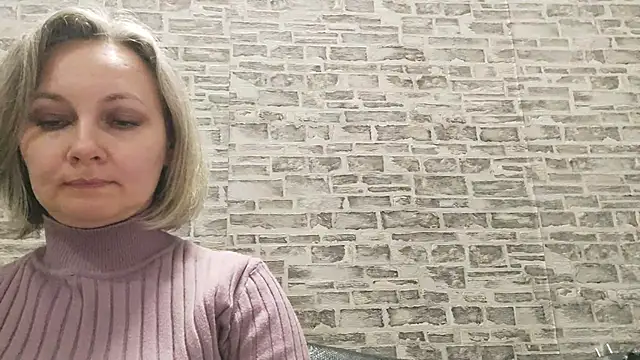 EdithManning online show from February 2025 03:15:02 PM