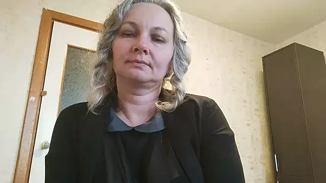 EdithManning online show from May 2026 05:32:02 PM